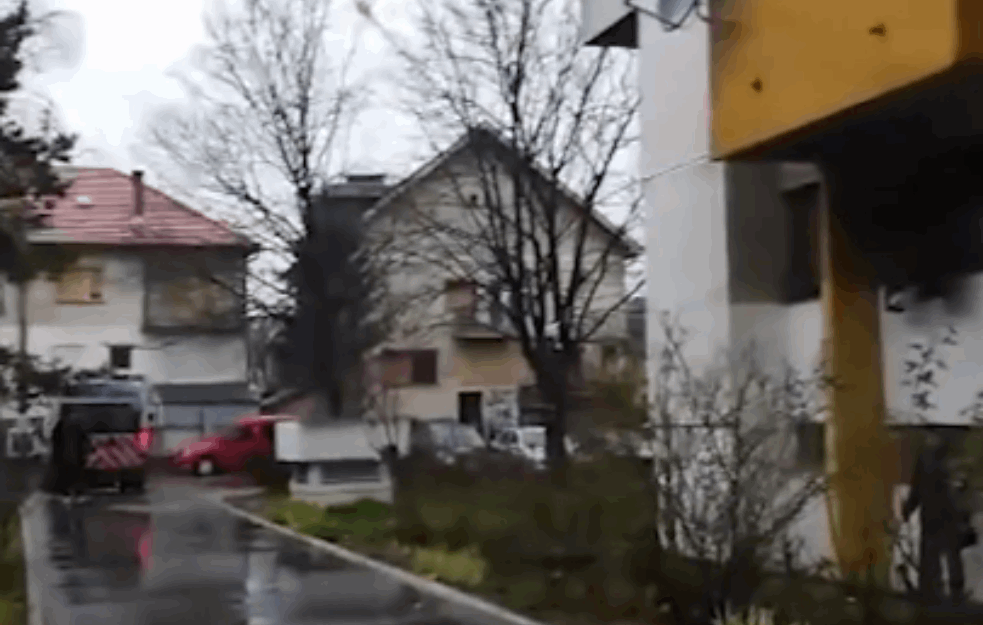 NAPAD NOŽEM U ZEMUNU: Maskirani napadač izbo mladića u Banijskoj ulici  